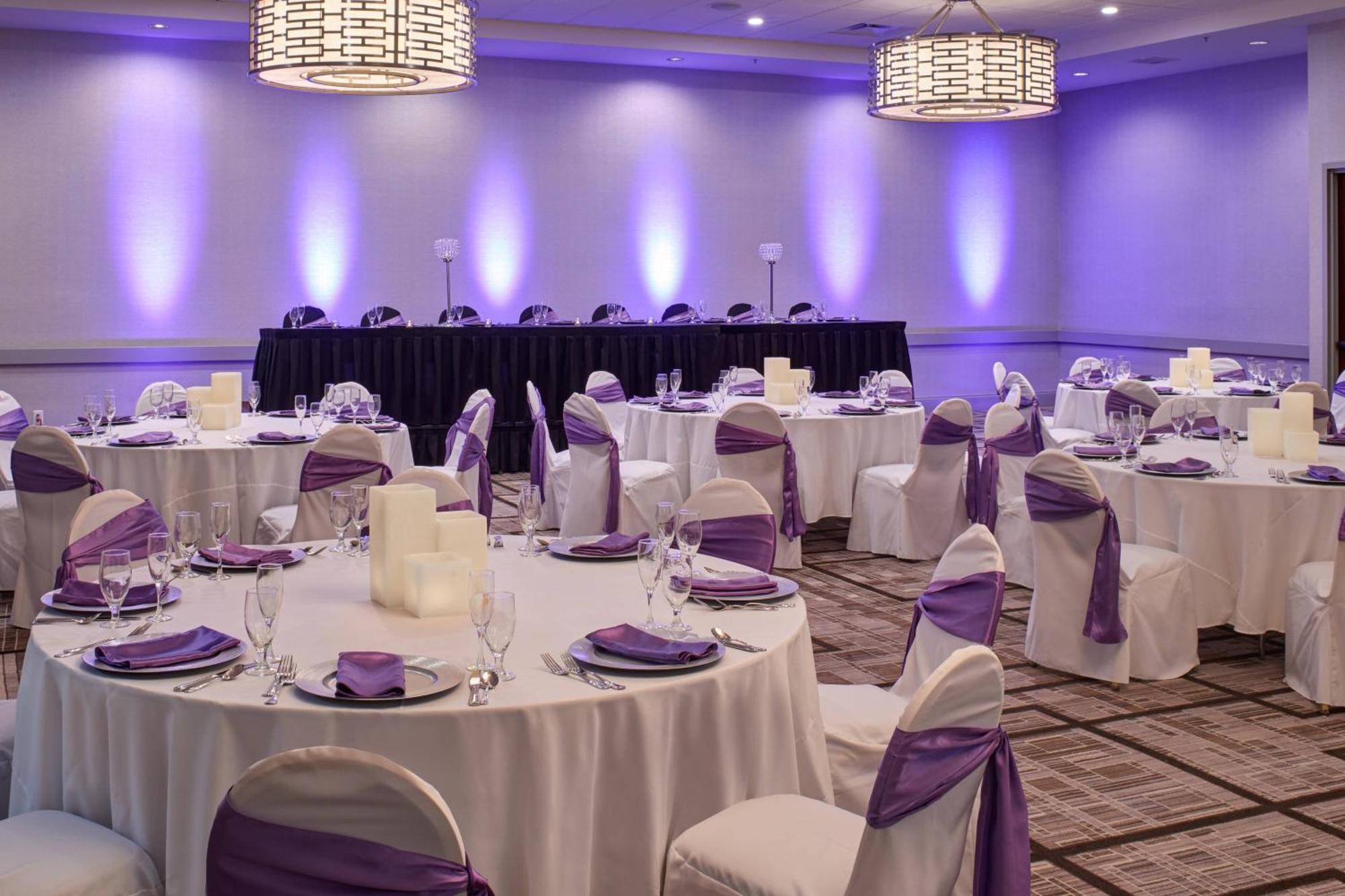 Marriott East Lansing At University Place Bagian luar foto