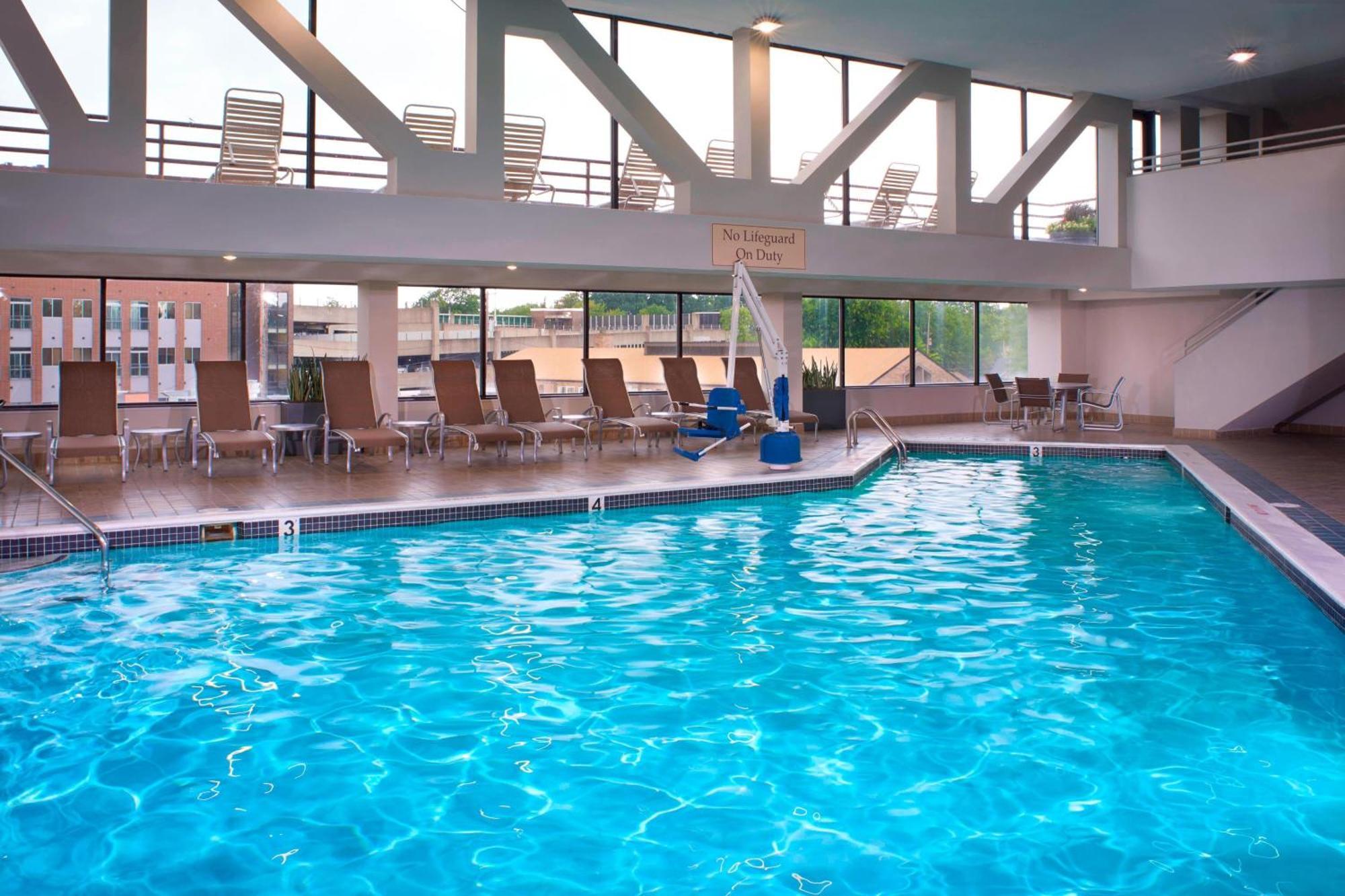 Marriott East Lansing At University Place Bagian luar foto